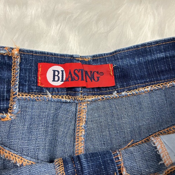 Italian Vintage denim mini skirt blasting size 28" - Picture 2 of 4